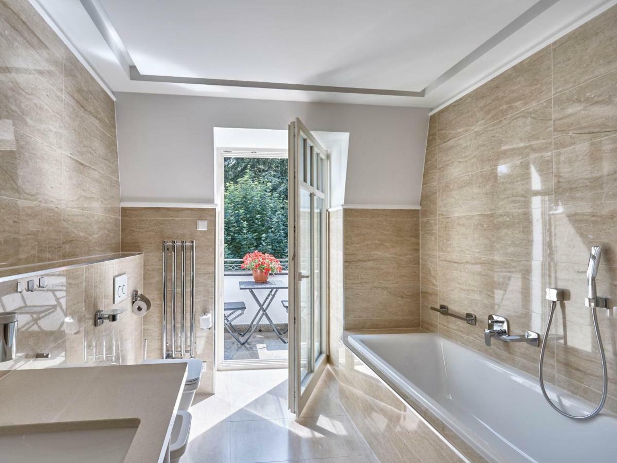 Apartment Villa Dionysus Karlovy Vary Exterior foto